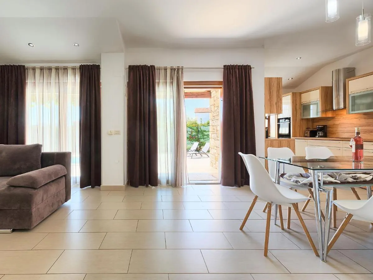 Holiday Home Florens - ROJ469 Sveti Petar u Sumi Kroatien