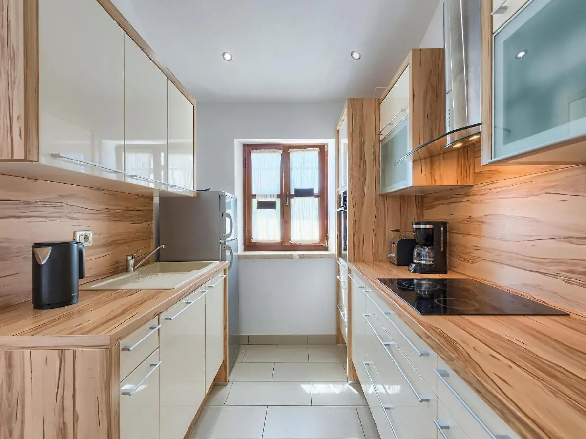 Holiday Home Florens - ROJ469 Sveti Petar u Sumi