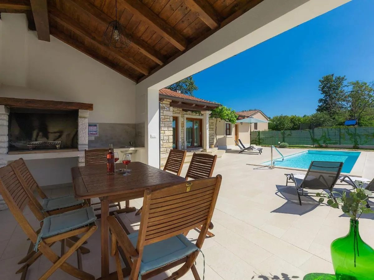 Holiday Home Florens - ROJ469 Sveti Petar u Sumi Kroatien