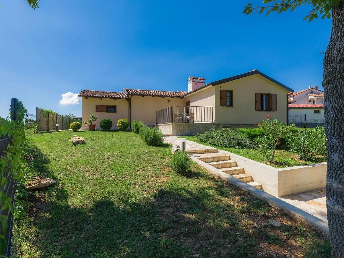 Holiday Home Florens - ROJ469 Sveti Petar u Sumi 0*,